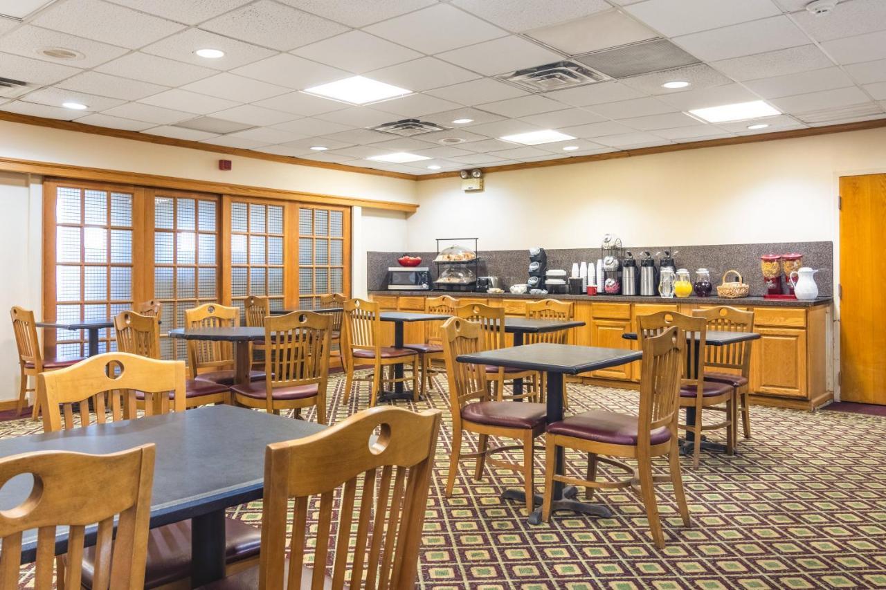 Red Roof Inn Ashtabula - Austinburg Esterno foto